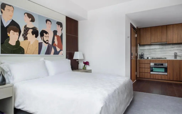 Deluxe Double room with city view