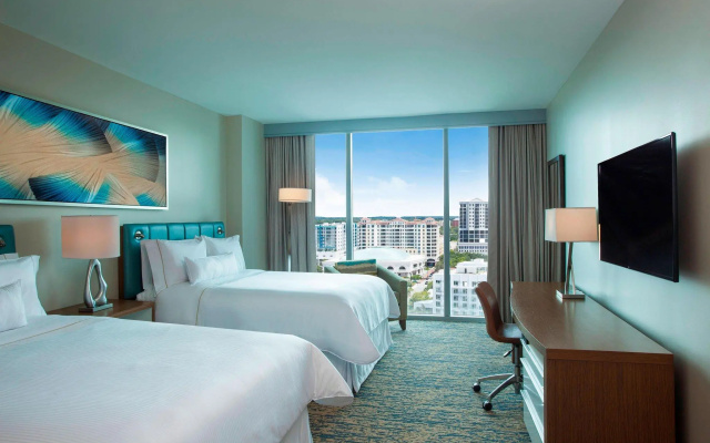 Premium Quadruple room with harbour view