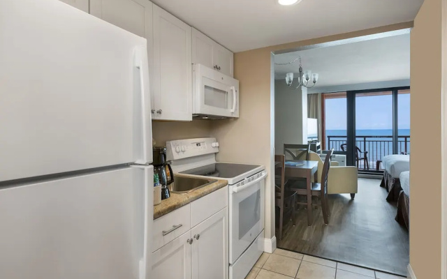 Standard room with balcony and with view