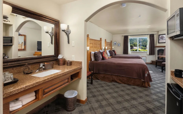 Standard Double room with land view