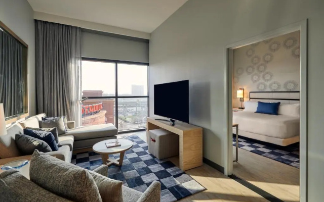 Deluxe Suite