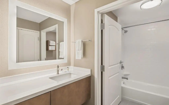 2 Bedrooms Suite