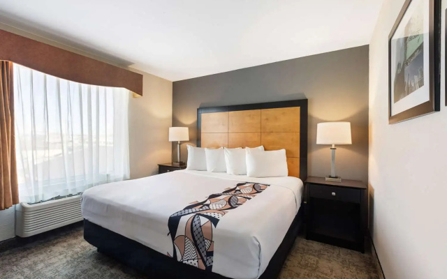 Whirlpool Double Suite
