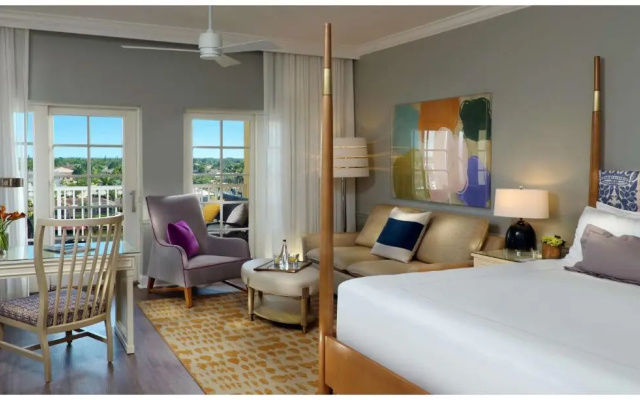 Junior Suite with bay view