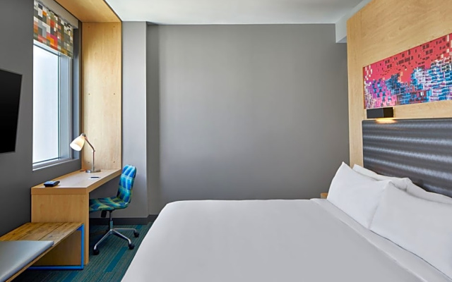 Aloft room