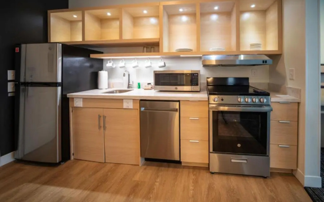 1 Bedroom Double Suite