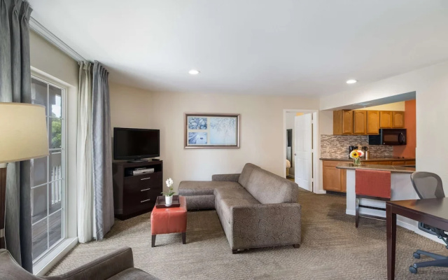 2 Bedrooms Suite