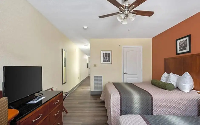 Quadruple Suite