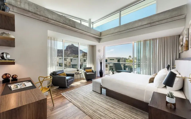 Standard Penthouse room