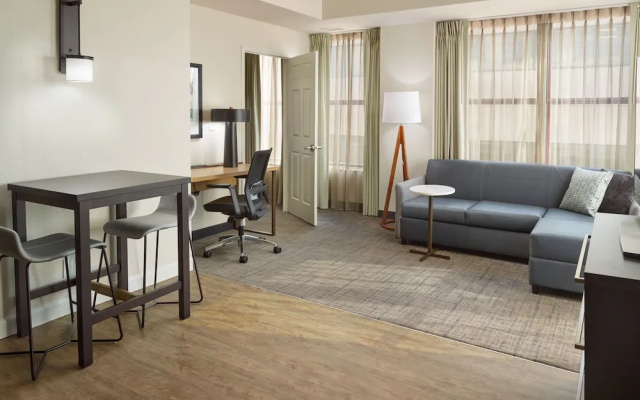 1 Bedroom Suite