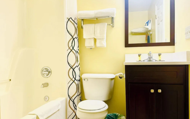 2 Bedrooms Triple Suite