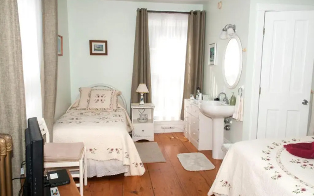 Standard Family room