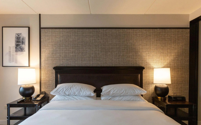 Executive Double Club Suite