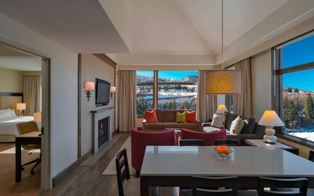 2 Bedrooms Luxury Suite with balcony