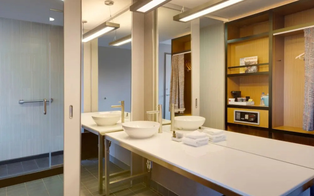 Standard Double room with river view