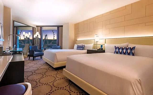 Deluxe Valley Tower Quadruple room