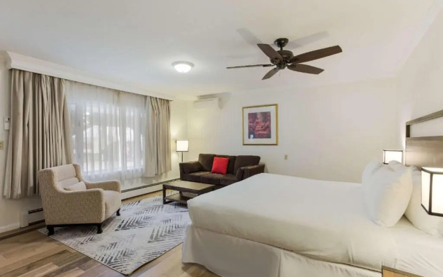 Standard Double room with golf view