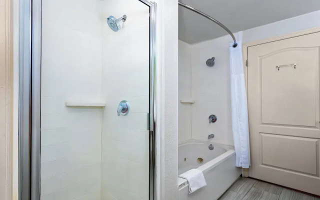 2 Bedrooms Suite