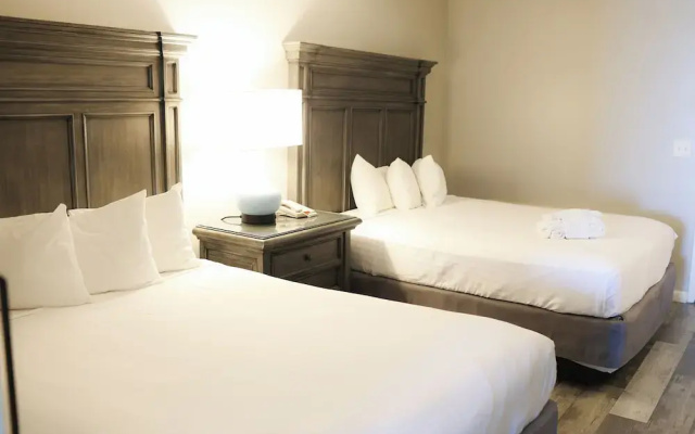 Standard Quadruple room beachfront