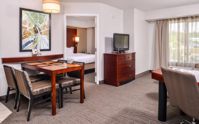 2 Bedrooms Suite