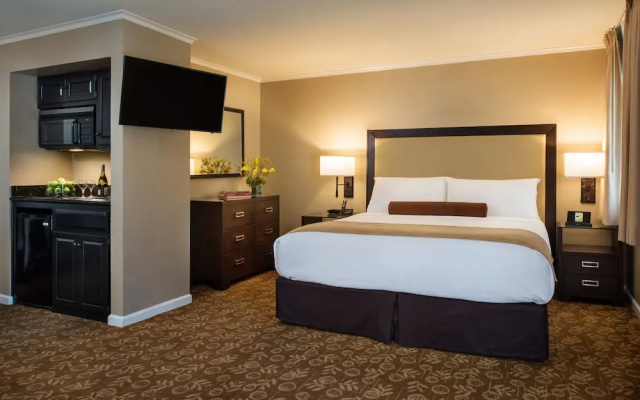 Standard Suite