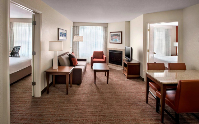 2 Bedrooms Suite
