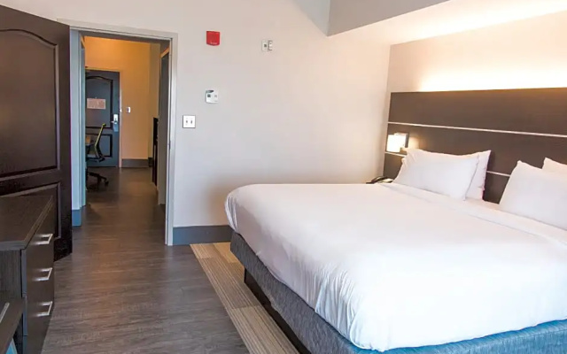 1 Bedroom Double Suite