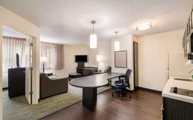 1 Bedroom Double Suite