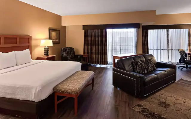 Deluxe Suite