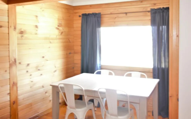 2 Bedrooms Cottage with lake view