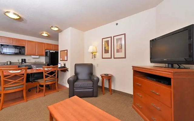 1 Bedroom Suite