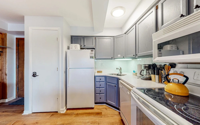 3 Bedrooms Apartment