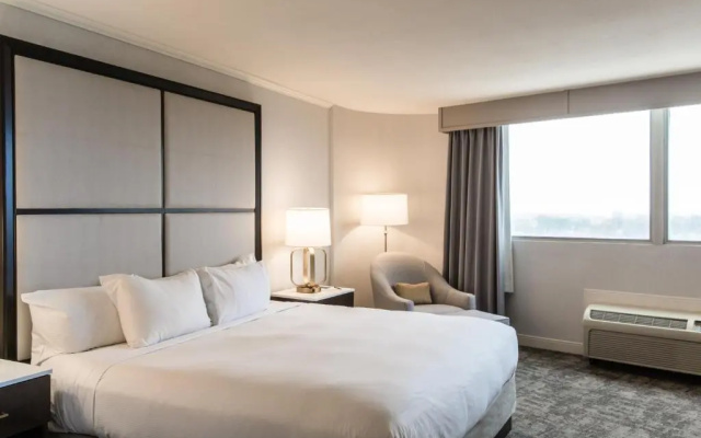 Standard room with city view