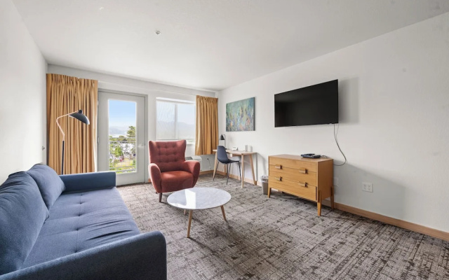 1 Bedroom Double Suite with balcony and with river view