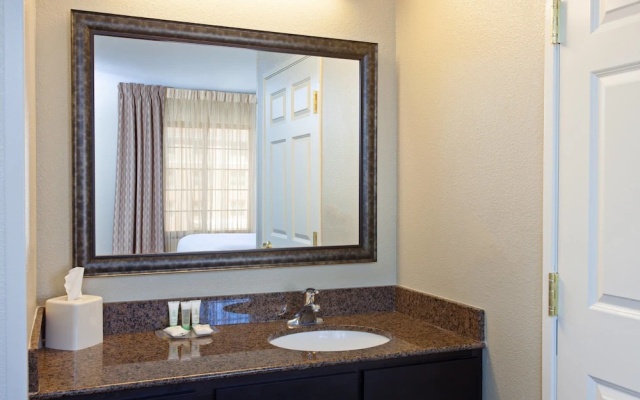 1 Bedroom Suite