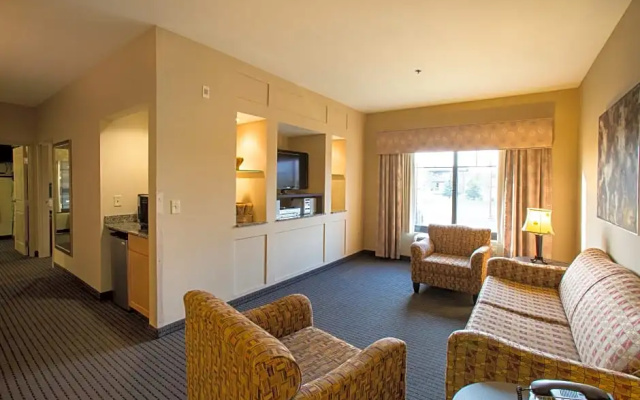 1 Bedroom Quadruple Suite