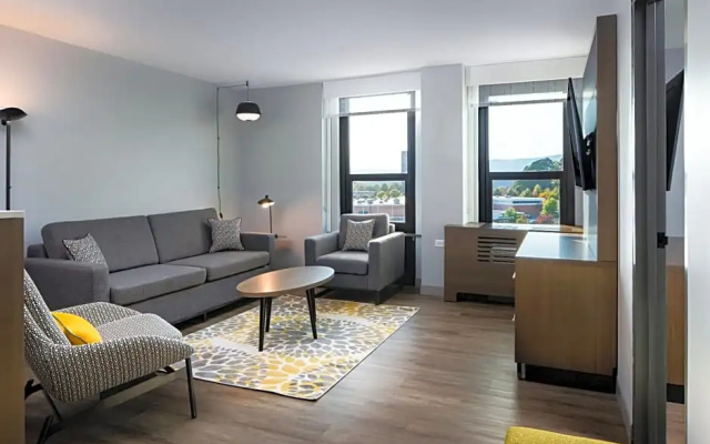 Double Suite