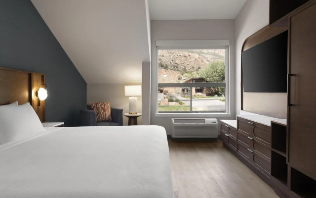 1 Bedroom Suite
