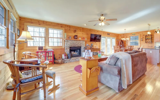 4 Bedrooms Cottage with balcony