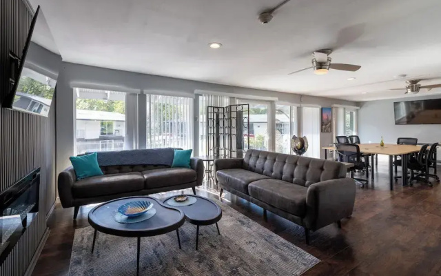 Executive Suite