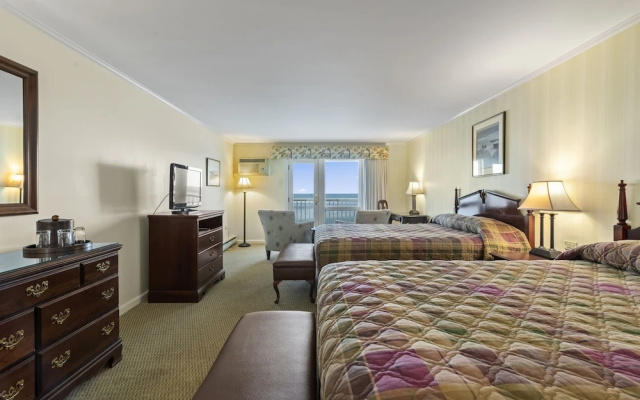 Standard Quadruple room seafront