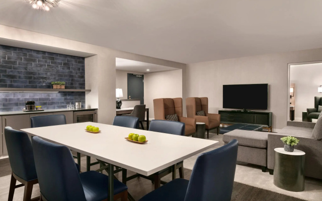 Double Suite