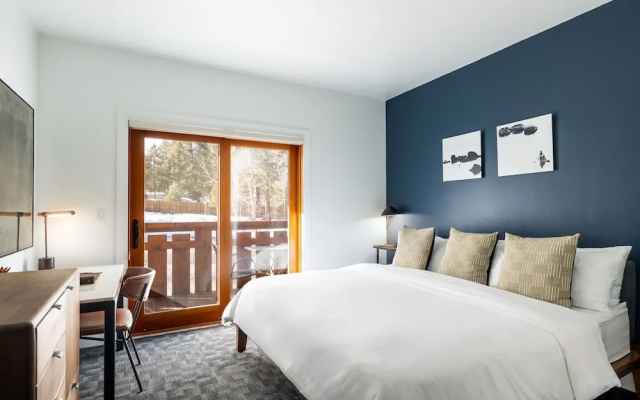Standard room with balcony