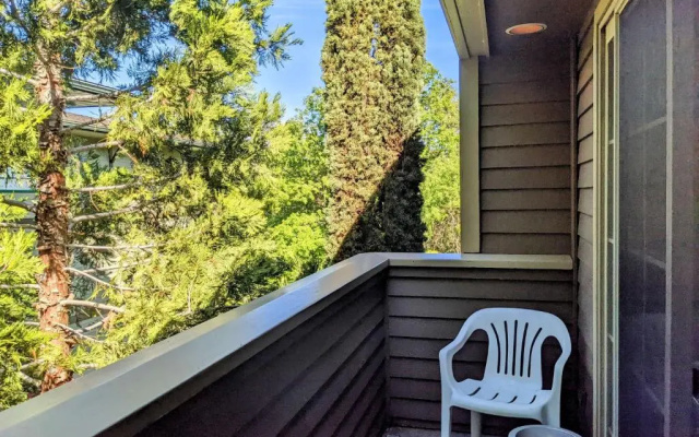 Suite with balcony