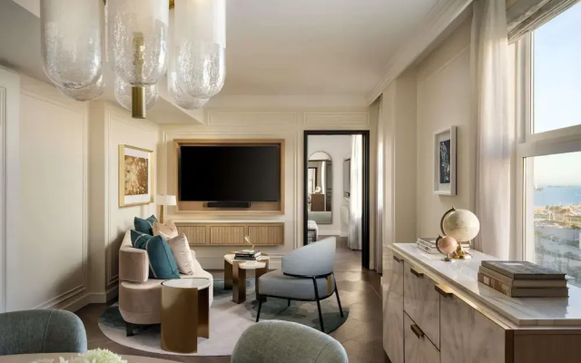 2 Bedrooms Suite with bay view