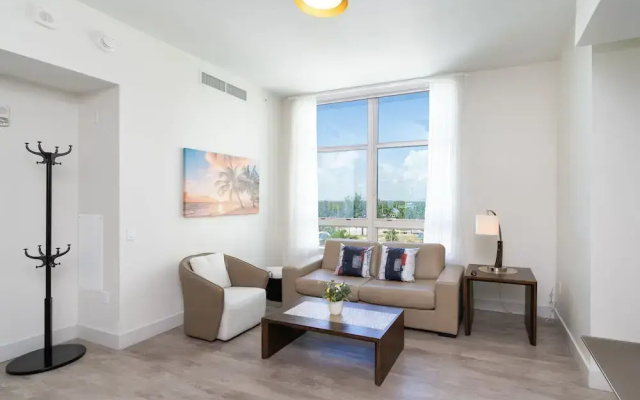 1 Bedroom Standard room with partial view