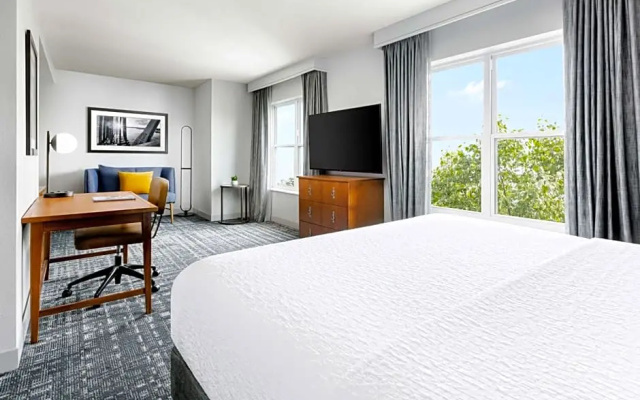 1 Bedroom Suite