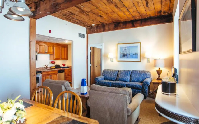 2 Bedrooms Suite