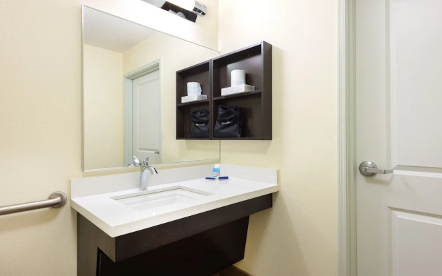 1 Bedroom Suite