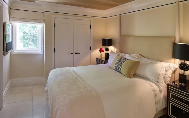 2 Bedrooms Bel-Air Suite with balcony